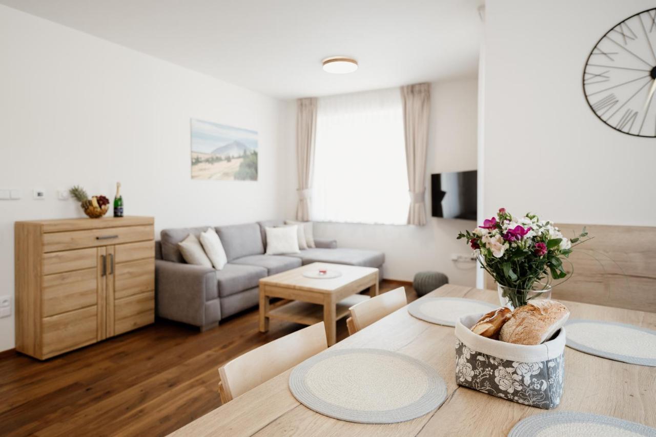 Apartmany Horska, Vrchlabí Eksteriør bilde